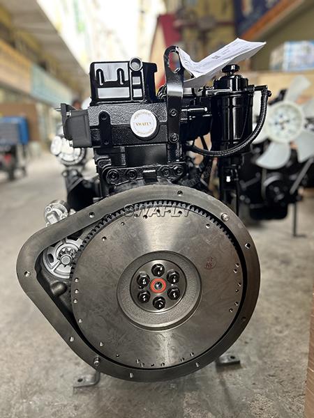 Motor Yanmar 4tne98: Výkonný dieselový motor pro vysokozdvižné vozíky